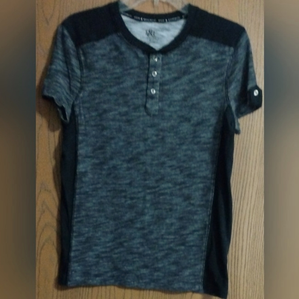 Rock & Republic Henley T-shirt size S.     15-027